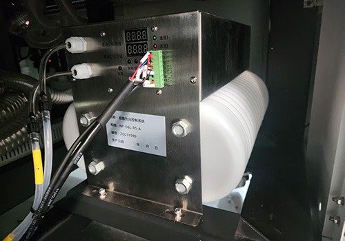 Color and white double negative pressure system